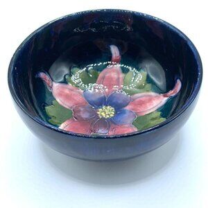 Moorcroft Art Pottery Columbine Hand Painted Blue 4.25" Footed Bowl Vintage